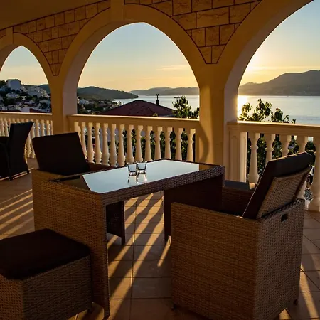 Apartment Erika Trogir